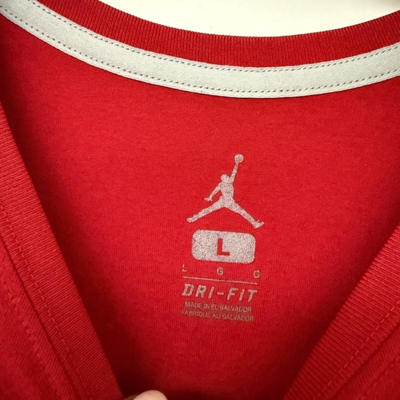 Jordan Men's Red T-Shirt Size L - Picture 3 of 3